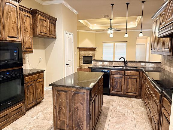 3rd image of 409 Corriente Trl