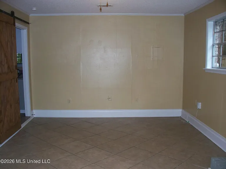 2712 Connor Dr — Photo 30