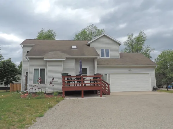 10240 Cedar Valley Ln, Suring, WI 54174