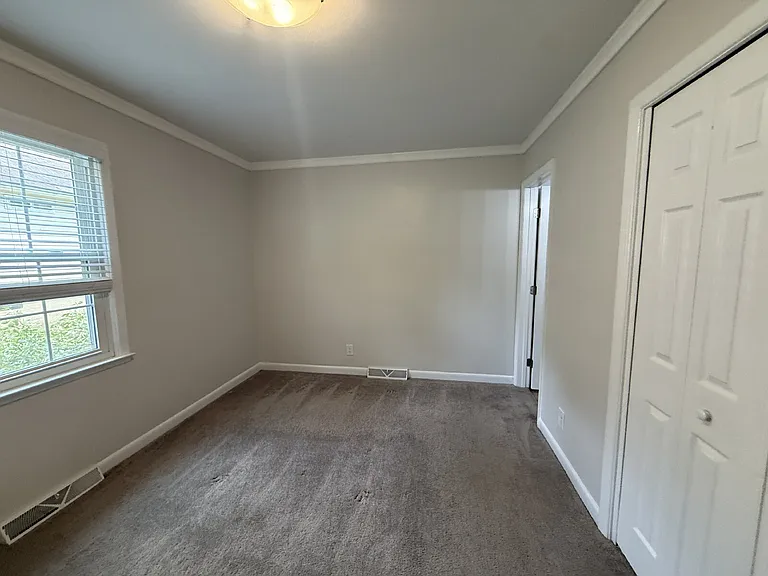2404 Francis St — Photo 21