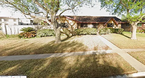 1029 Hall Ave Photo 1