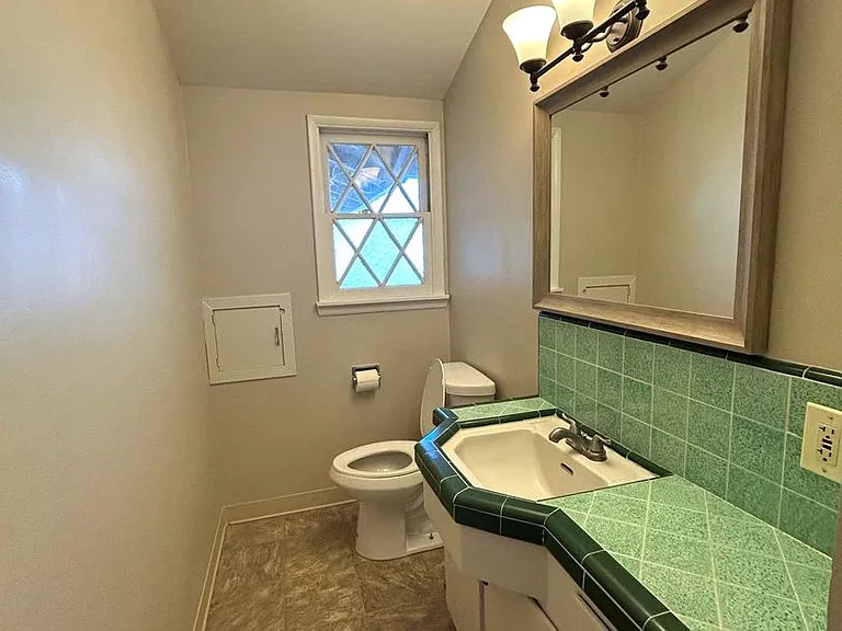 240 Encinal Dr — Photo 10