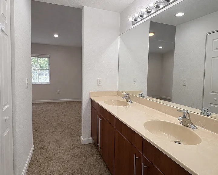 Summer Lake Estates — Photo 21