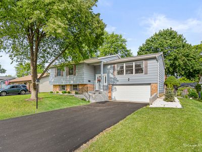 384 Glen Farm Ln, Lake Zurich, IL, 60047