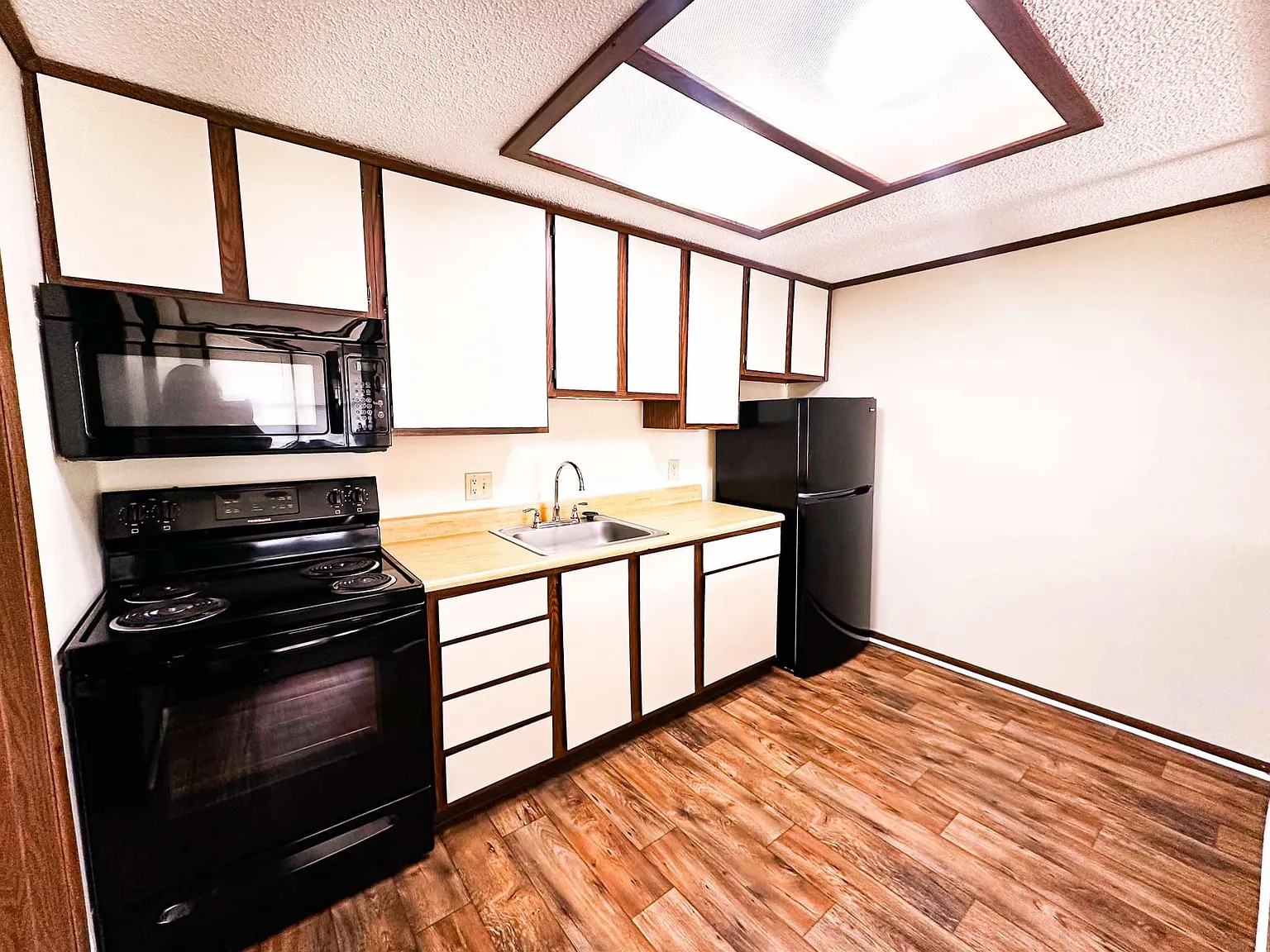 1 bed, 650 sqft, $875 — Photo 3