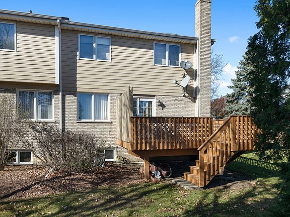 2nd image of 11831 Dunree Ln Unit 1831
