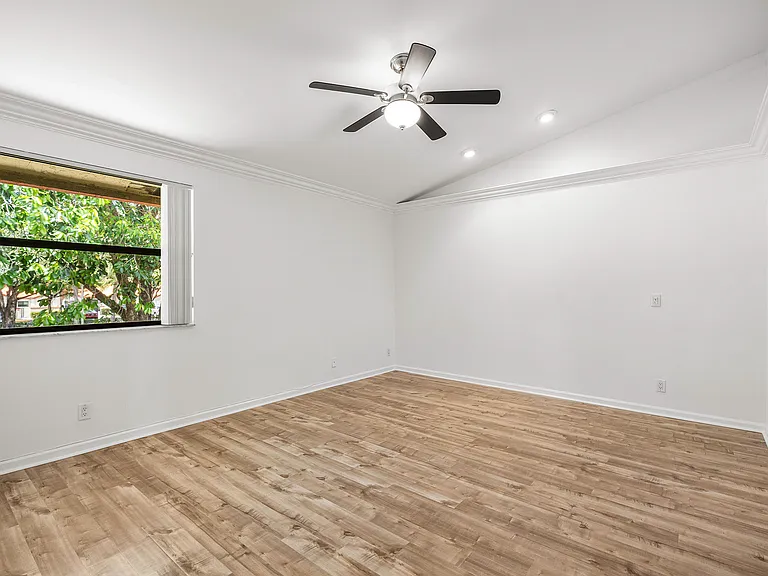 206 Congressional Way #206 — Photo 24