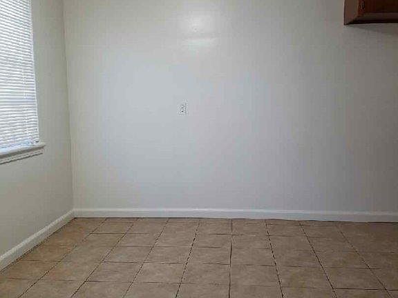 5th image of 2725 Kaibab Ave