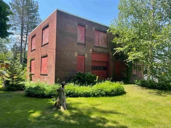 W Gogebic St, Ironwood, MI 49938