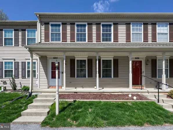604 Rockwood Dr, Elizabethtown, PA 17022