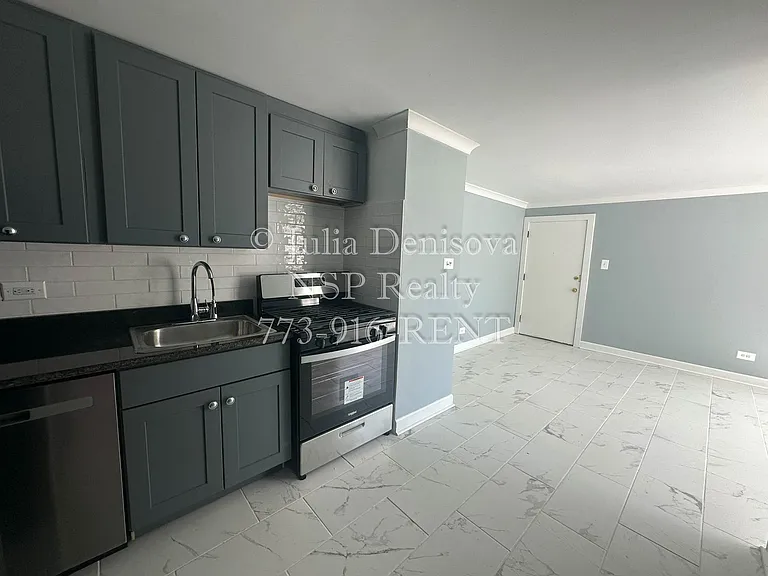 6700 N California Ave #54 — Photo 1