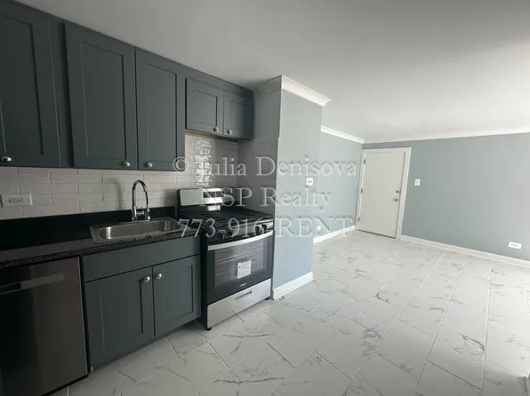 6700 N California Ave #54, Chicago, IL 60645