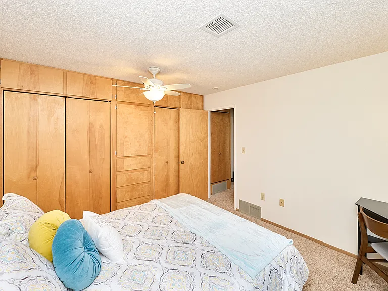 210 Daniels Dr #U — Photo 10