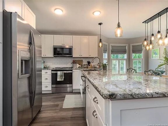 5th image of 566 Orchard Falls Dr