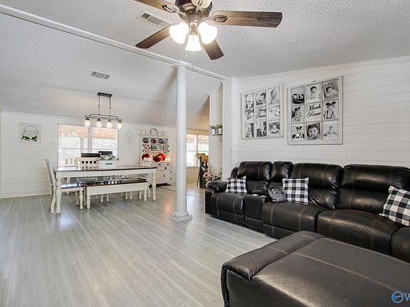 5th image of 1465 Lovett St