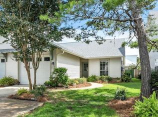 221 Via Largo #40-B, Pt Washington, FL 32459