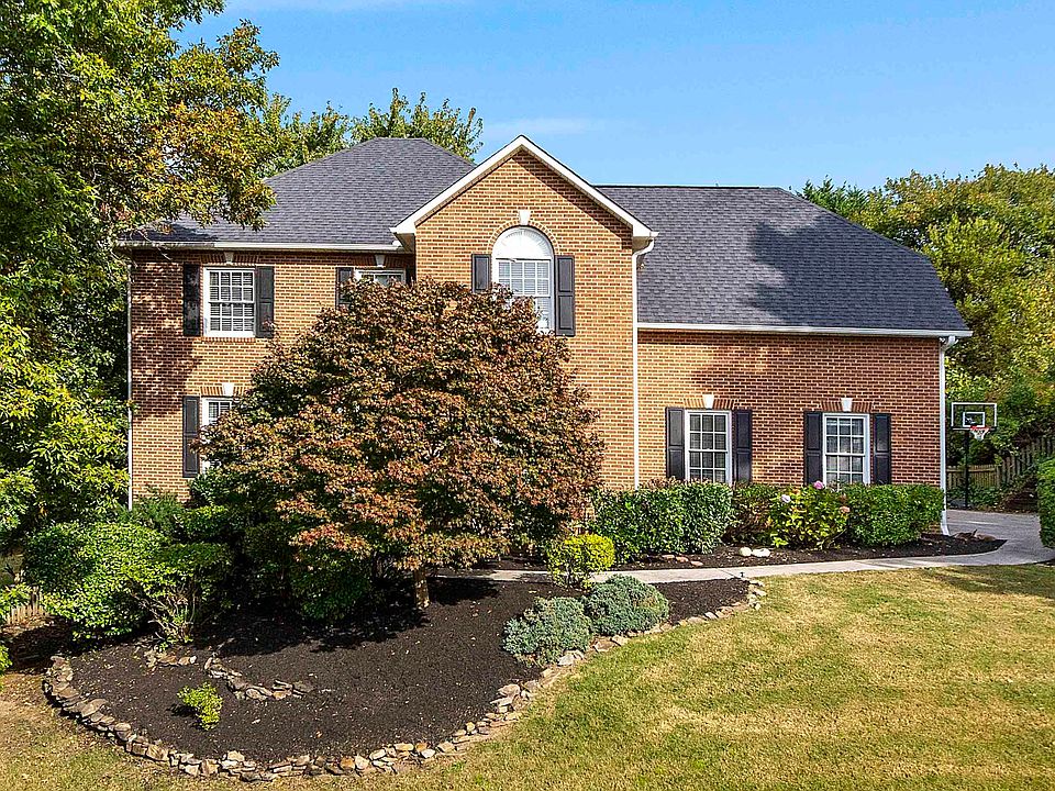 1st image of 1720 Scenic Valley Ln