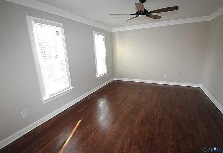 Formal, front facing living room w/ C-fan!