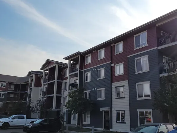 920 156th St NW #102, Edmonton, AB T6R 0N6