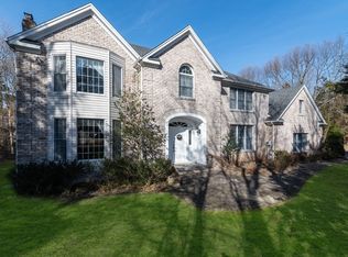1 China Ln, Setauket, NY 11733