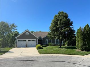 3701 21st St, Leavenworth, KS 66048