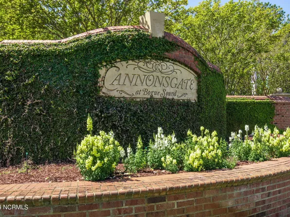 212 Cumberland Street, Newport, NC 28570