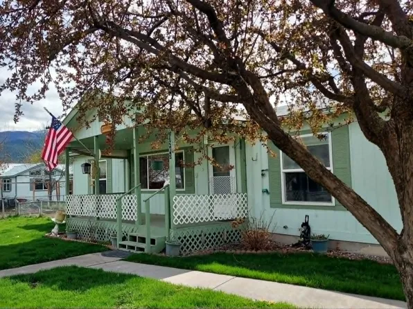 203 Oak St, Plains, MT 59859