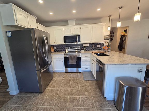 2nd image of 1383 Rambling Wind Dr