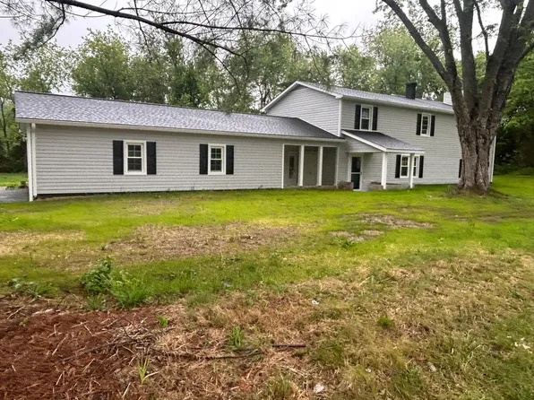 446 Calf Mountain Rd, Waynesboro, VA 22980