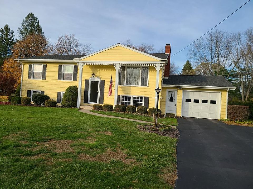 1st image of 100 Greenridge Dr