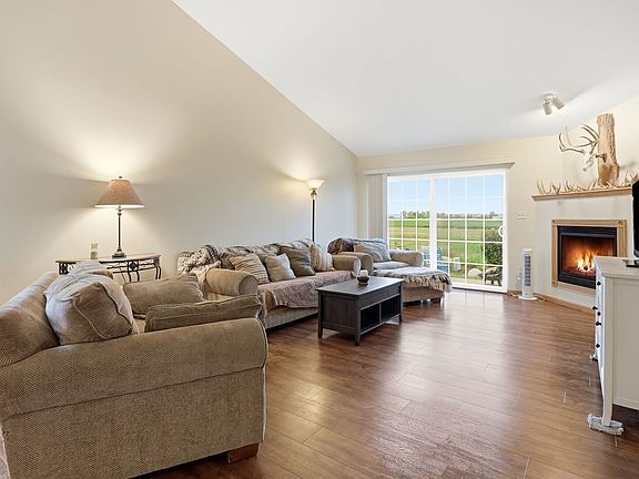 5th image of 617 Enclave Ln