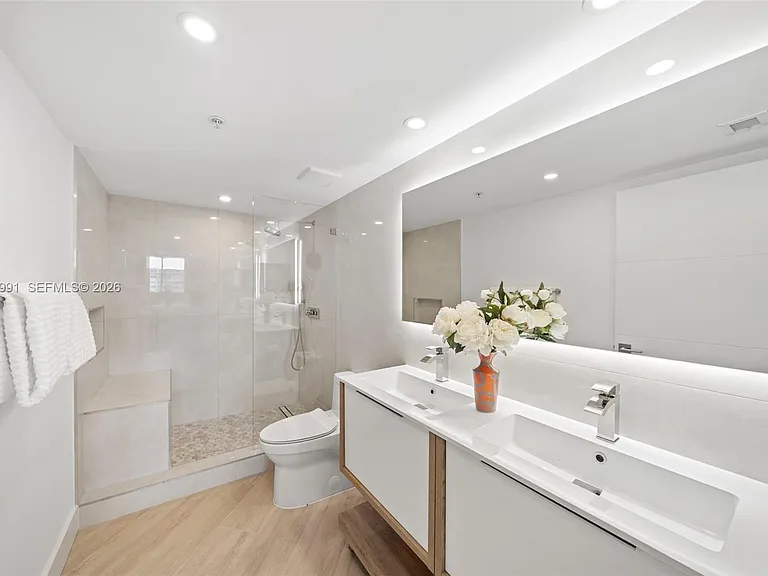 3020 NE 32nd Ave #612 — Photo 12