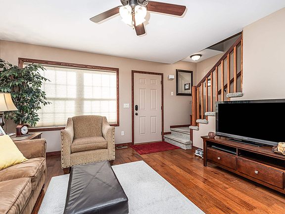 3rd image of 3470 Hillcrest Rd Unit 12