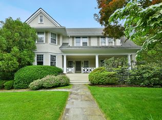 29 Circle Rd, Scarsdale, NY 10583