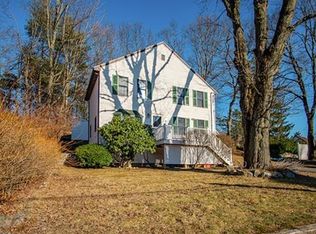 76 Fletcher Rd, Woburn, MA 01801