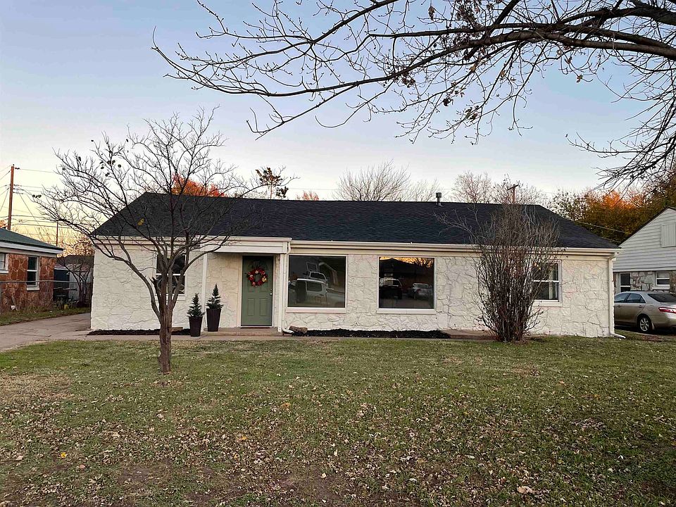 1st image of 1809 S Wallace Dr