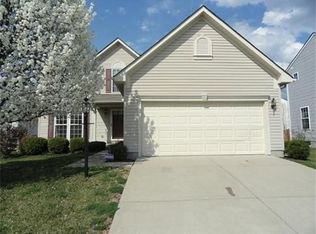 292 Indian Pointe Dr, Maineville, OH 45039