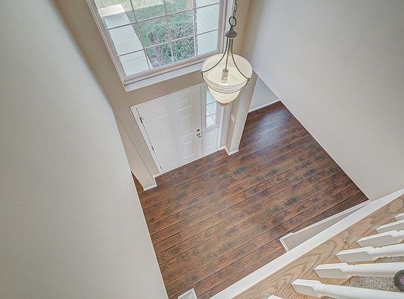 2nd image of 11401 S Glenbrook Cir