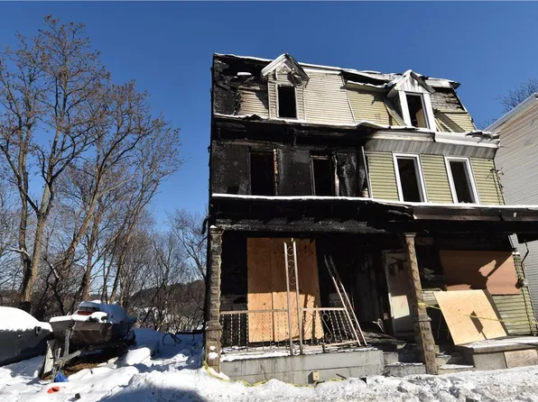 678 N 2nd St, Pottsville, PA 17901