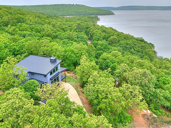 4th image of 87 Rose Ln