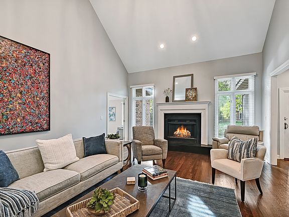 5th image of 51 Chesterfield Ct