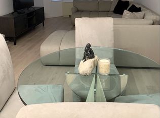 220 E 60th St APT 4D, New York, NY