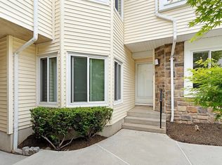 1139 Schmidt Ln, North Brunswick, NJ 08902
