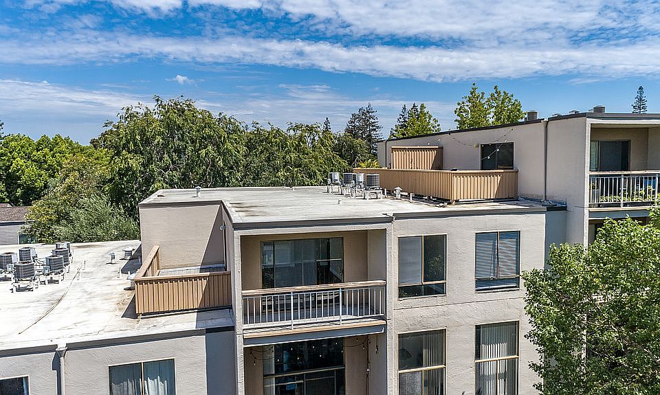 1st image of 490 N Civic Dr APT 410