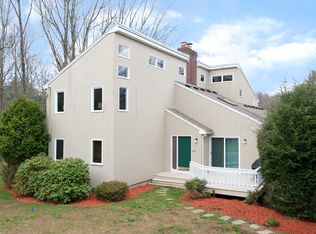 393 Massapoag Ave, Sharon, MA 02067