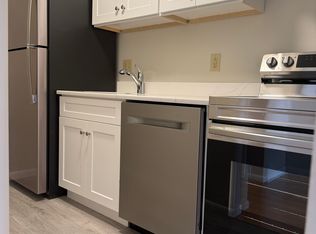 1 Station St APT G3, Hingham, MA 02043