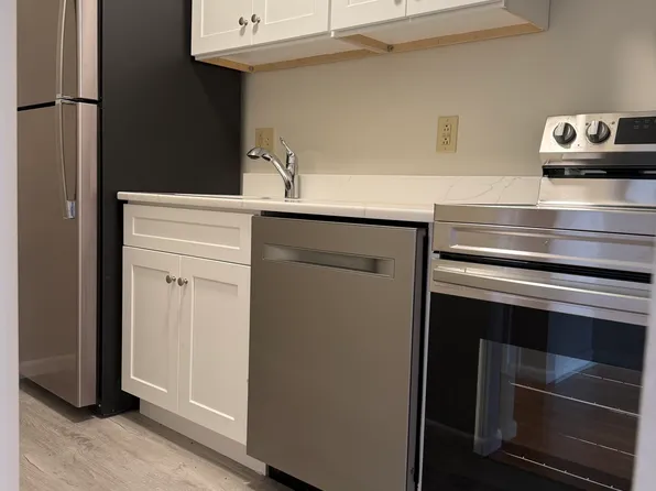 1 Station St, Hingham, MA