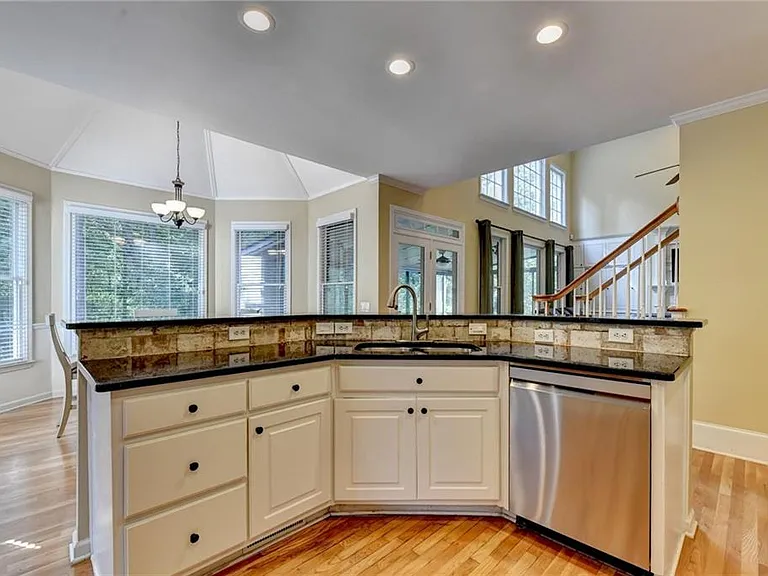 10370 Sugar Crest Ave — Photo 16