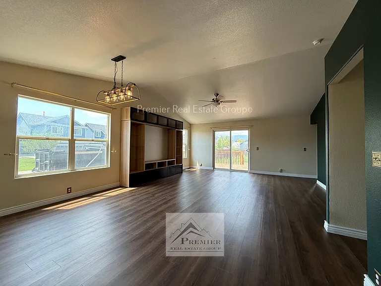 7972 Brocket Ln — Photo 2