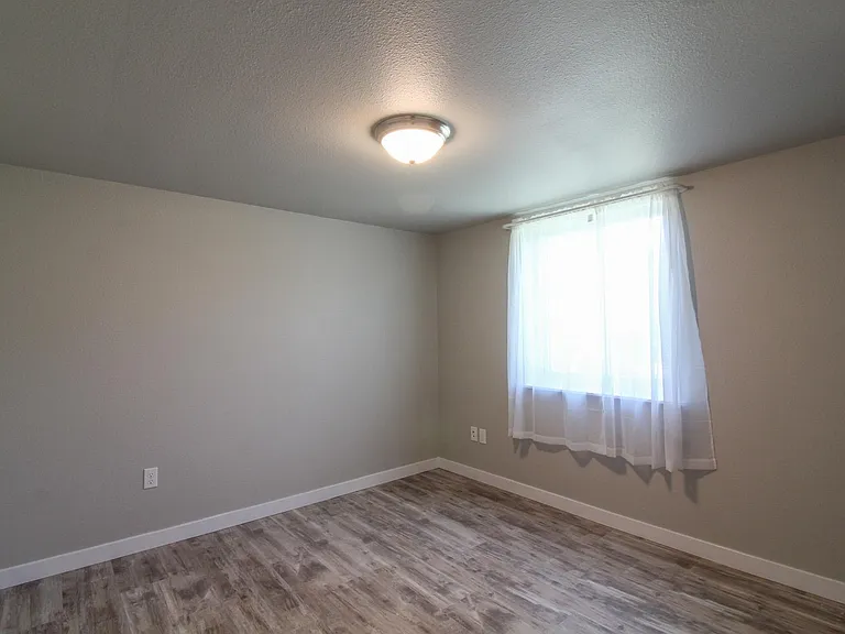 103 Casey Ave — Photo 10